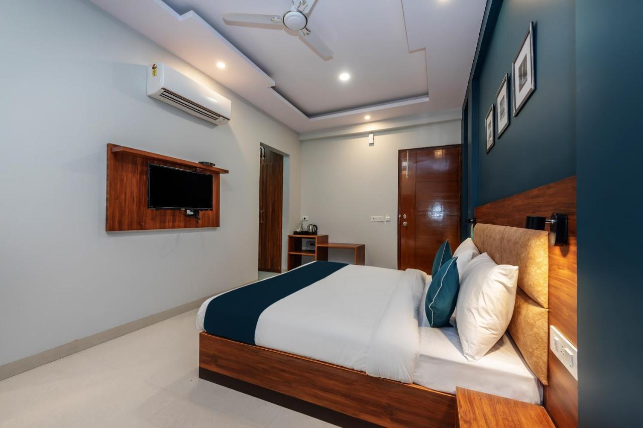 Hotel O Earth Villa Near Bestech Central Square Mall Gurgaon Exterior photo